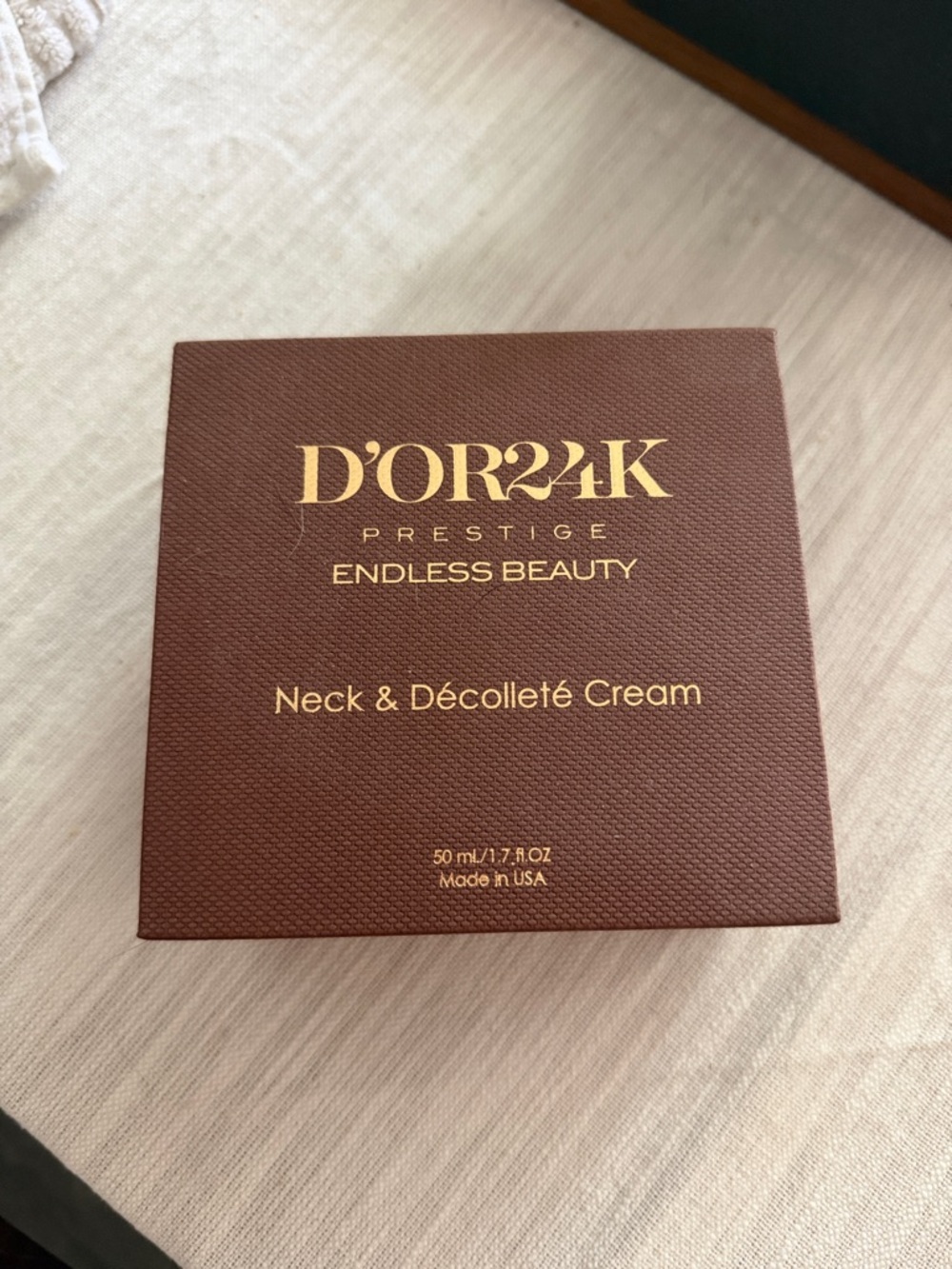 D’or24K Neck and Decollette Cream